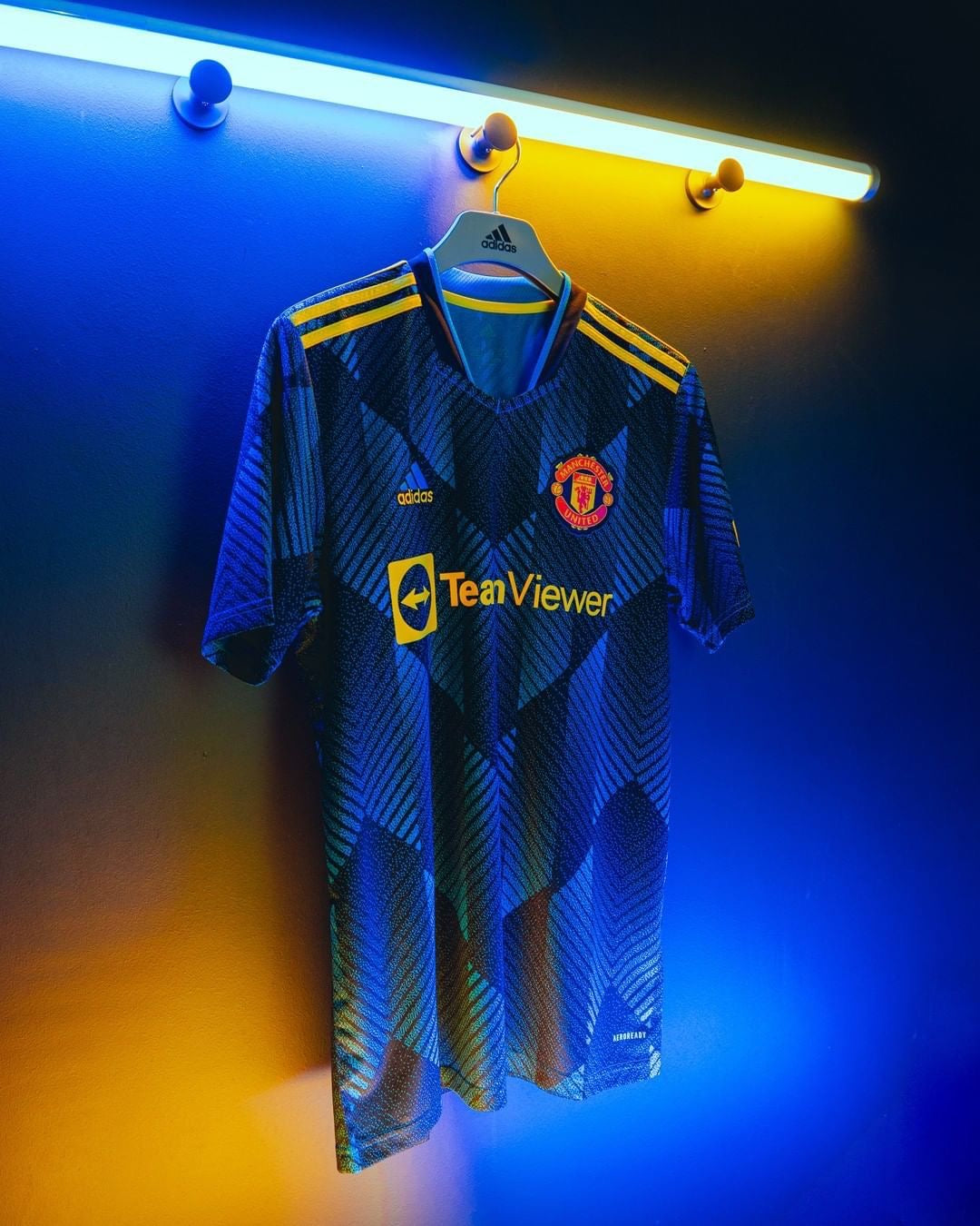 Man U Blue 2025 Home Jersey 2024 front view